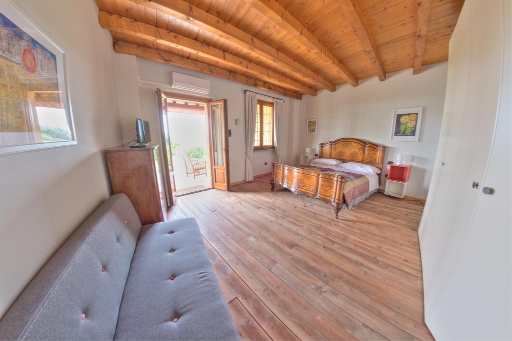 Agriturismo Villa Antonella إيزِيو المظهر الخارجي الصورة