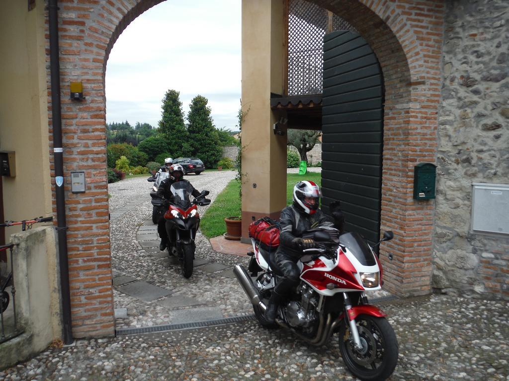 Agriturismo Villa Antonella إيزِيو المظهر الخارجي الصورة